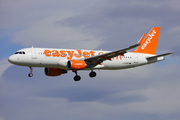 easyJet Airbus A320-214 (G-EZWT) at  Barcelona - El Prat, Spain