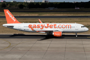 easyJet Airbus A320-214 (G-EZWV) at  Berlin - Tegel, Germany