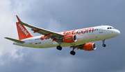 easyJet Airbus A320-214 (G-EZWW) at  Manchester - International (Ringway), United Kingdom