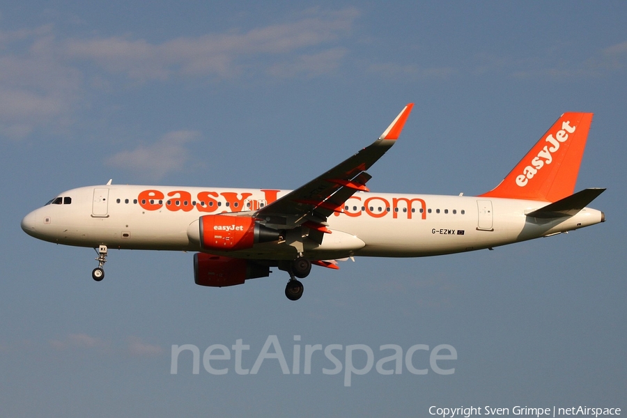 easyJet Airbus A320-214 (G-EZWX) | Photo 110639