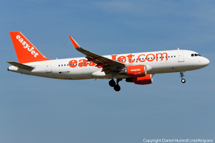 easyJet Airbus A320-214 (G-EZWY) | Photo 490383