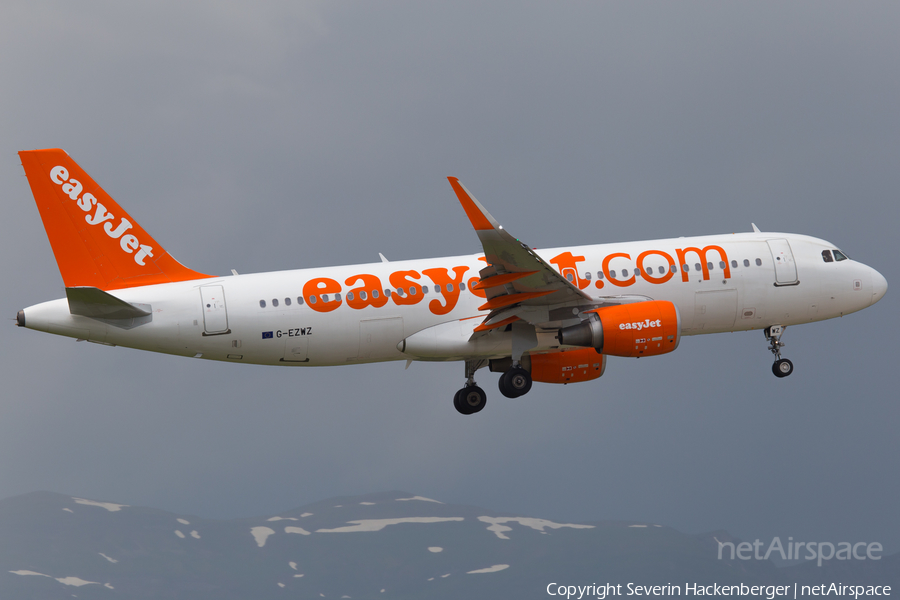 easyJet Airbus A320-214 (G-EZWZ) | Photo 249421