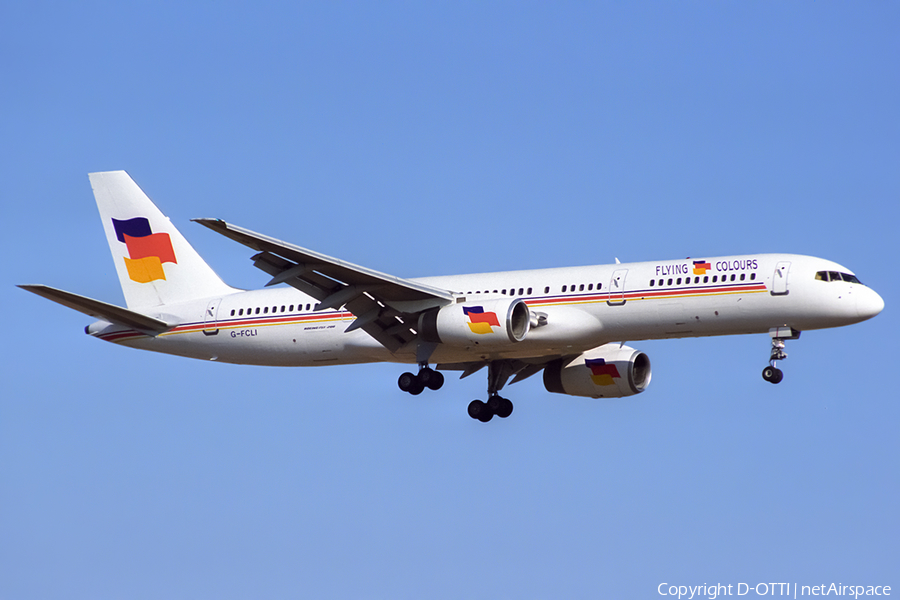 Flying Colours Airlines Boeing 757-28A (G-FCLI) | Photo 428786