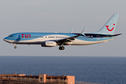 TUI Airways UK Boeing 737-8K5 (G-FDZD) at  Gran Canaria, Spain