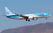 TUI Airways UK Boeing 737-8K5 (G-FDZU) at  Gran Canaria, Spain