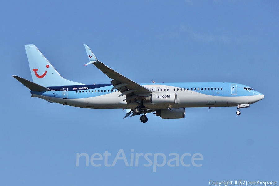 TUI Airways UK Boeing 737-8K5 (G-FDZX) | Photo 385948