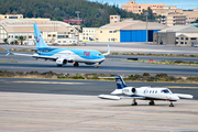 Sunwing Airlines Boeing 737-8K5 (G-FDZZ) at  Gran Canaria, Spain