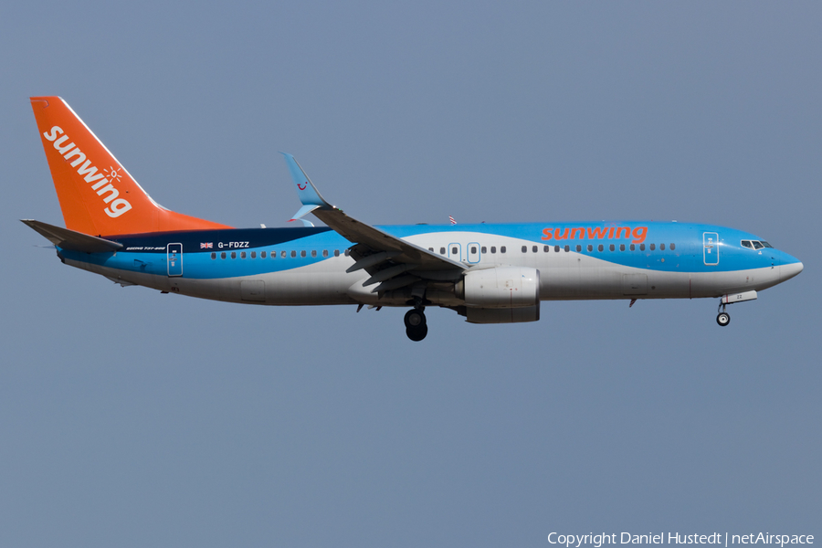 Sunwing Airlines Boeing 737-8K5 (G-FDZZ) | Photo 471919