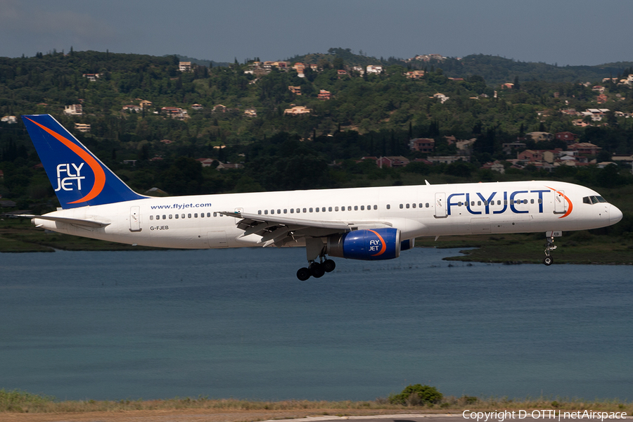 Flyjet Boeing 757-23A (G-FJEB) | Photo 201042
