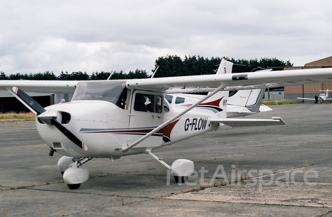 (Private) Cessna 172S Skyhawk SP (G-FLOW) at  Derry, United Kingdom