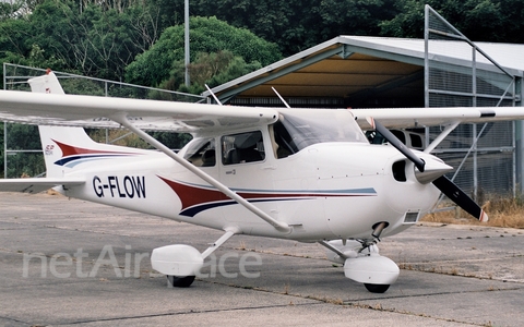 (Private) Cessna 172S Skyhawk SP (G-FLOW) at  Derry, United Kingdom