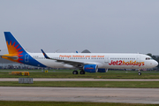 Jet2 Airbus A321-211 (G-HLYB) at  Manchester - International (Ringway), United Kingdom