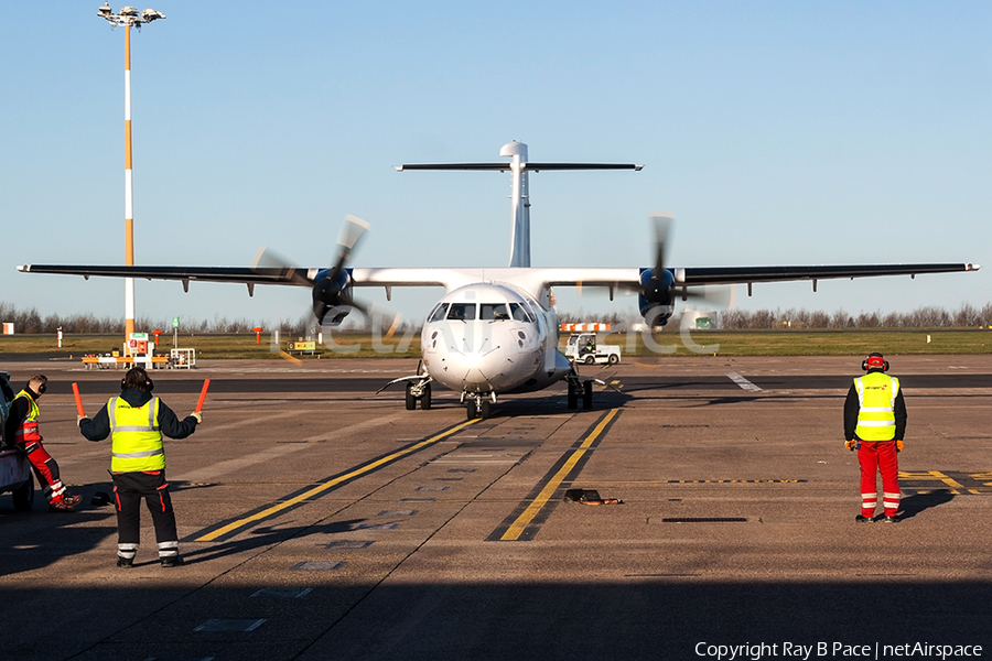 Blue Islands ATR 42-320 (G-ISLH) | Photo 362434