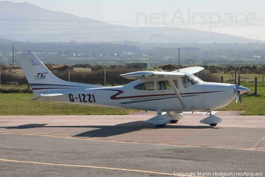 (Private) Cessna T182T Turbo Skylane TC (G-IZZI) | Photo 3909