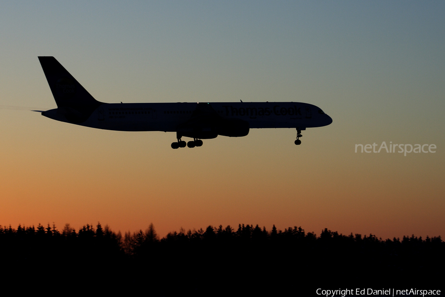 Thomas Cook Airlines Boeing 757-25F (G-JMCD) | Photo 18916