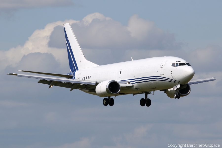Atlantic Airlines Boeing 737-322(SF) (G-JMCL) | Photo 77368