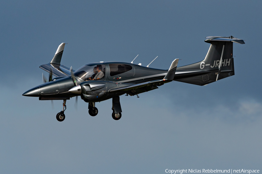 (Private) Diamond DA42 NG Twin Star (G-JRHH) | Photo 401764