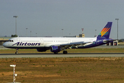 Airtours International Airbus A321-211 (G-JSJX) at  Palma De Mallorca - Son San Juan, Spain