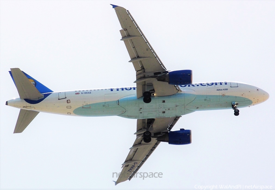 Thomas Cook Airlines Airbus A320-214 (G-KKAZ) | Photo 442699