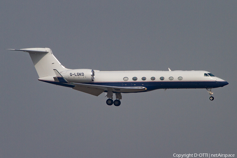 TAG Aviation UK Gulfstream G-V-SP (G550) (G-LGKD) | Photo 398670