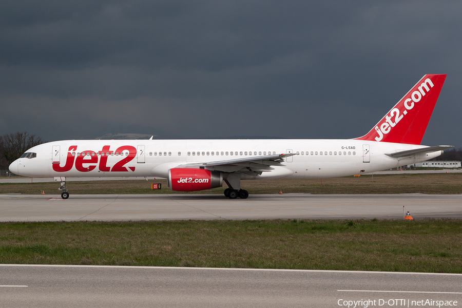 Jet2 Boeing 757-236 (G-LSAD) | Photo 196072