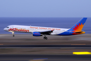 Jet2 Boeing 757-236 (G-LSAD) at  Tenerife Sur - Reina Sofia, Spain