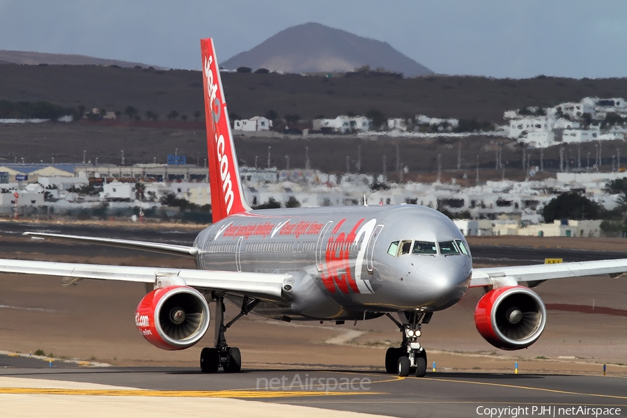 Jet2 Boeing 757-21B (G-LSAI) | Photo 42890