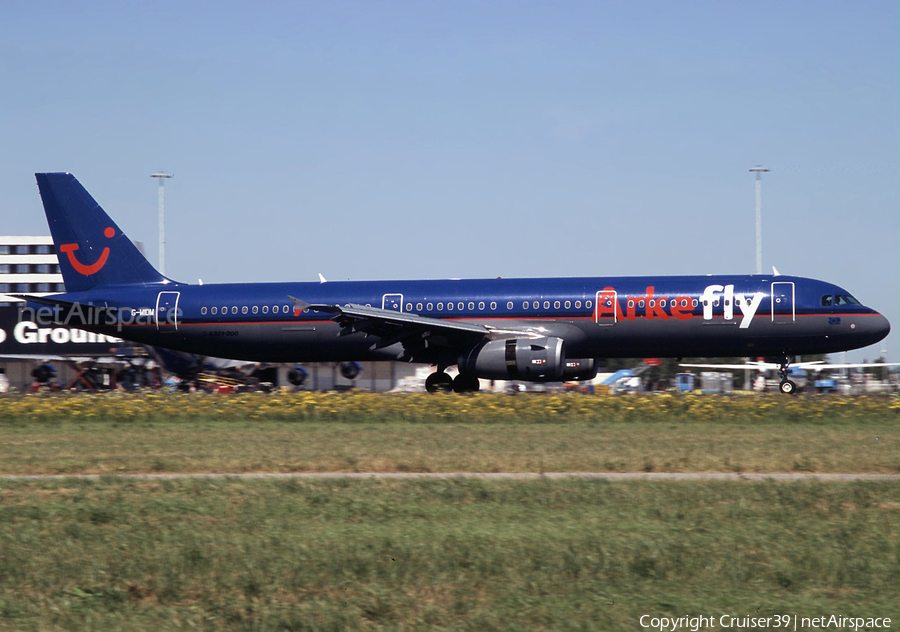 Arkefly Airbus A321-231 (G-MIDM) | Photo 585515