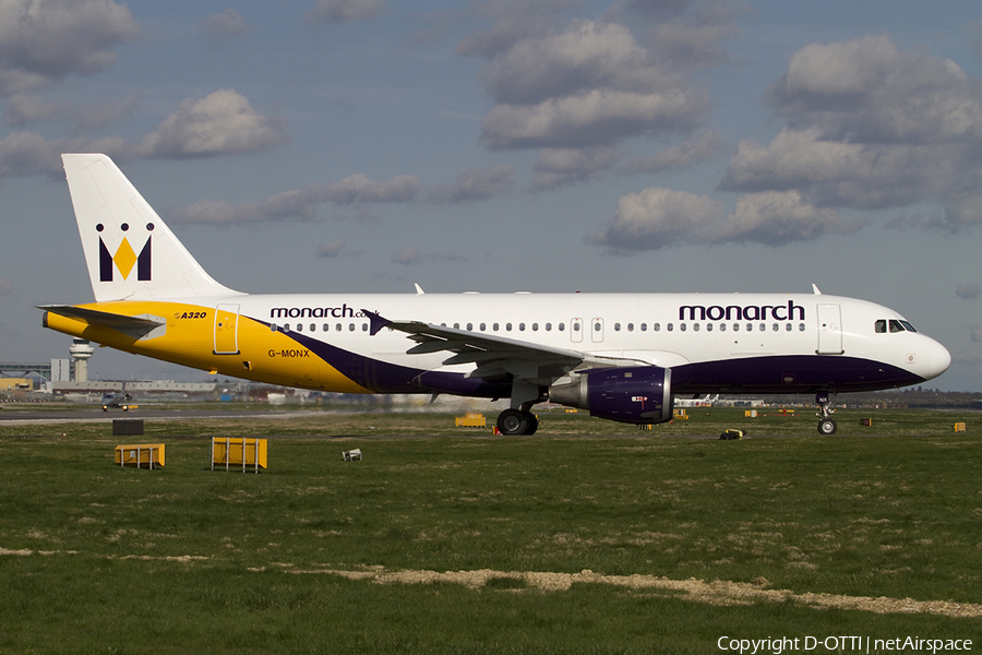 Monarch Airlines Airbus A320-212 (G-MONX) | Photo 288212