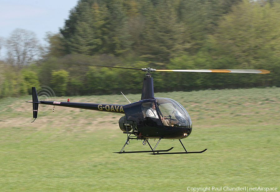 (Private) Robinson R22 Beta (G-OAVA) | Photo 99099