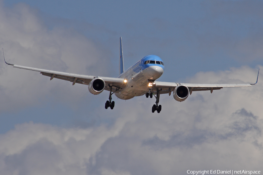 Thomson Airways Boeing 757-28A (G-OOBF) | Photo 51530