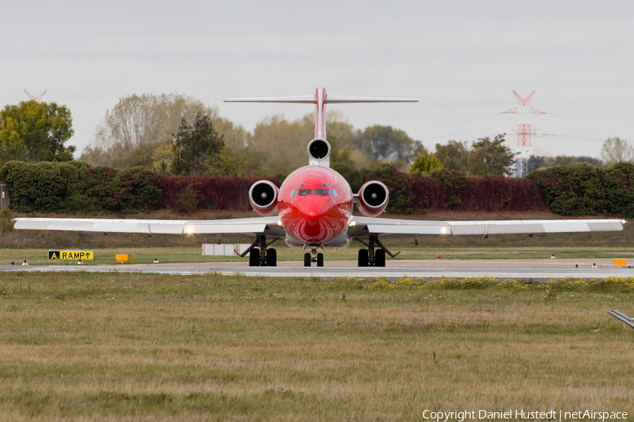 T2 Aviation Boeing 727-2S2F(Adv) (G-OSRB) | Photo 420998