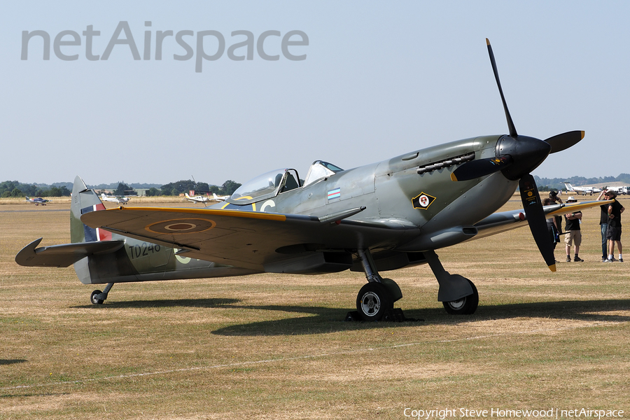 (Private) Supermarine Spitfire LF Mk XVIe (G-OXVI/TD248) | Photo 282538