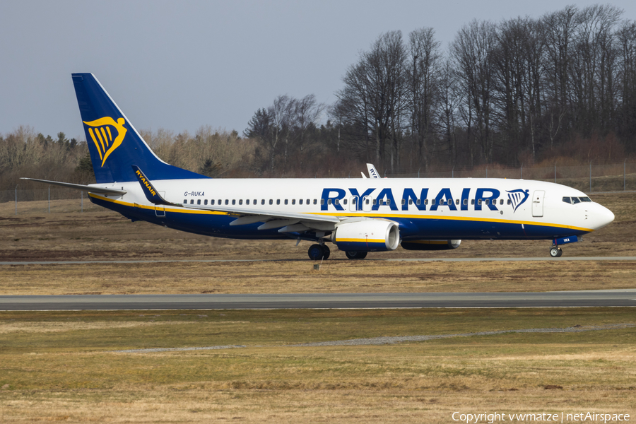 Ryanair UK Boeing 737-8AS (G-RUKA) | Photo 503034