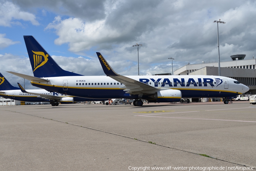 Ryanair UK Boeing 737-8AS (G-RUKA) | Photo 353472
