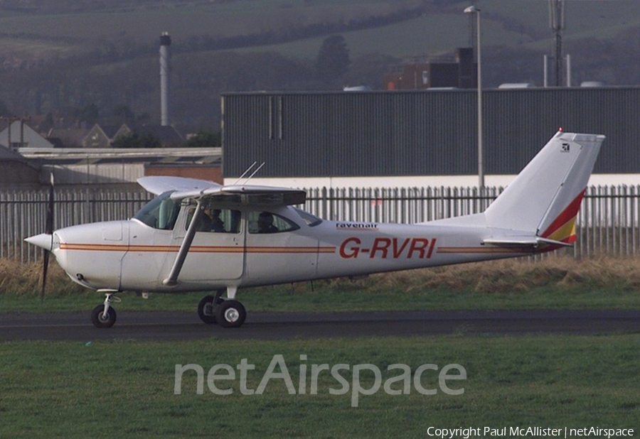 Ravenair Cessna 172H Skyhawk (G-RVRI) | Photo 585870