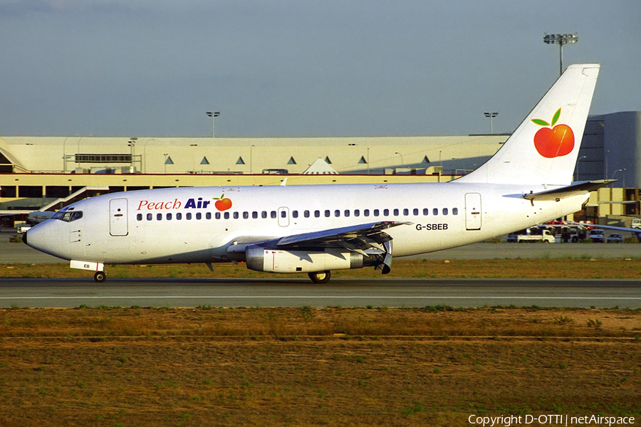 Peach Air Boeing 737-204(Adv) (G-SBEB) | Photo 354692