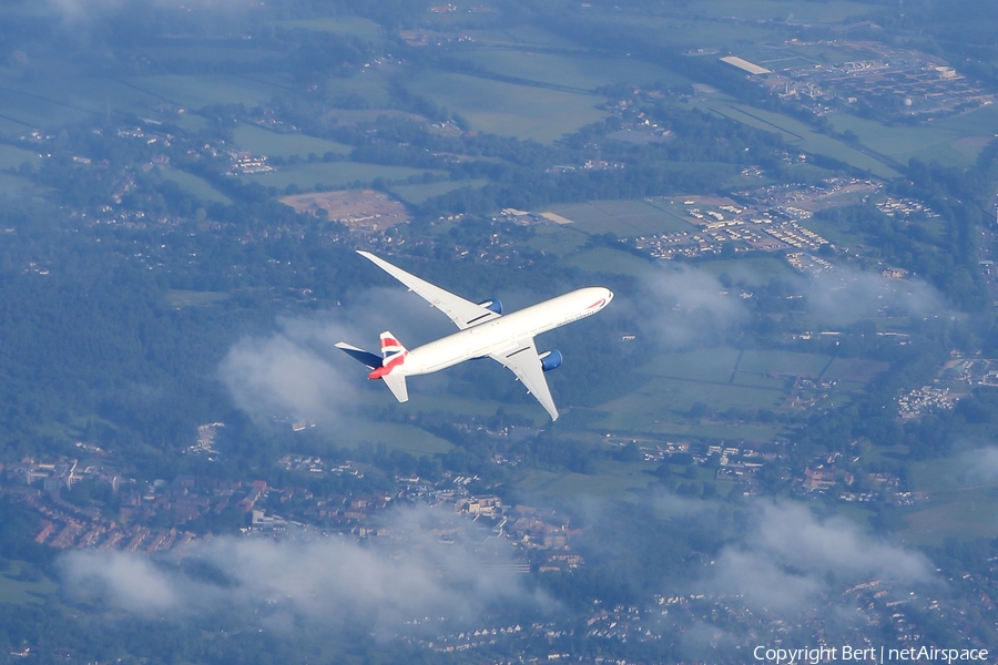 Britannia Airways Boeing 777-300(ER) (G-STB*) | Photo 646146