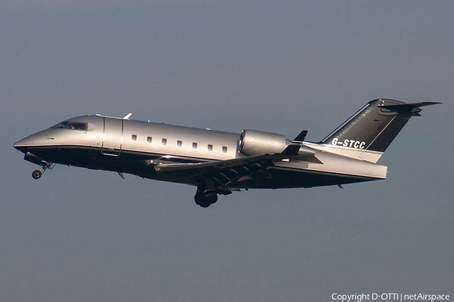 (Private) Bombardier CL-600-2B16 Challenger 604 (G-STCC) | Photo 270920