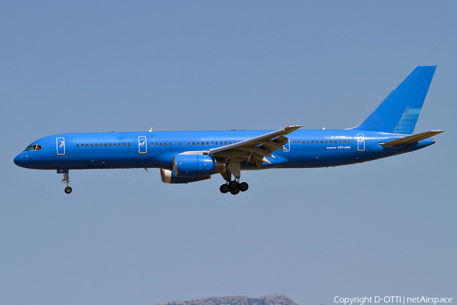 Astraeus Boeing 757-28A (G-STRW) | Photo 367177