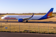 Jet2 Airbus A321-251NX (G-SUND) at  Birmingham - International, United Kingdom