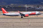 Jet2 Airbus A321-251NX (G-SUNO) at  Tenerife Sur - Reina Sofia, Spain