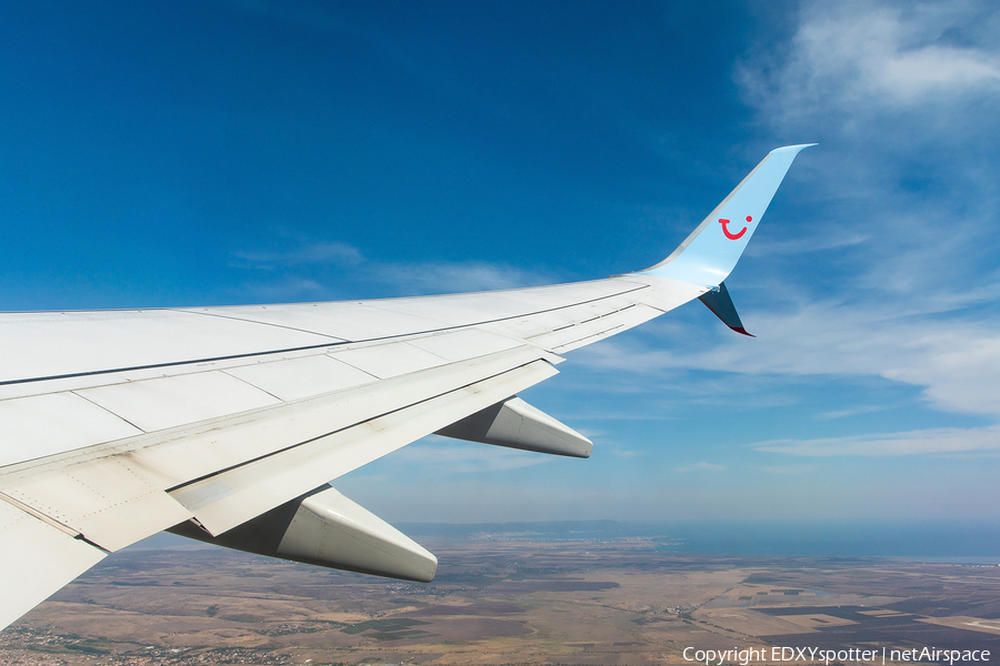 TUI Airways UK Boeing 737-8K5 (G-TAWB) | Photo 530055