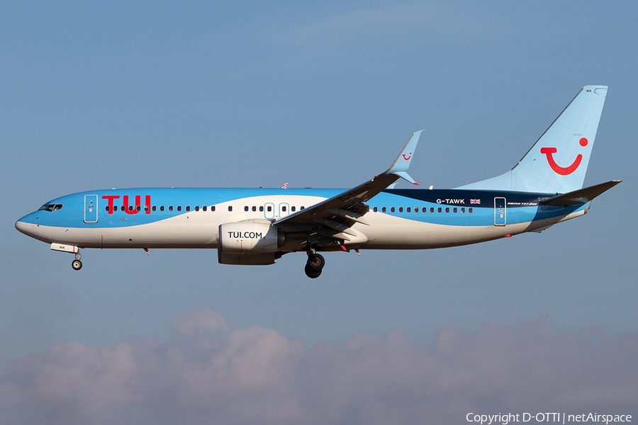 TUI Airways UK Boeing 737-8K5 (G-TAWK) | Photo 354106