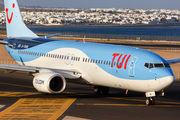 TUI Airways UK Boeing 737-8K5 (G-TAWL) at  Lanzarote - Arrecife, Spain