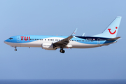 TUI Airways UK Boeing 737-8K5 (G-TAWS) at  Tenerife Sur - Reina Sofia, Spain