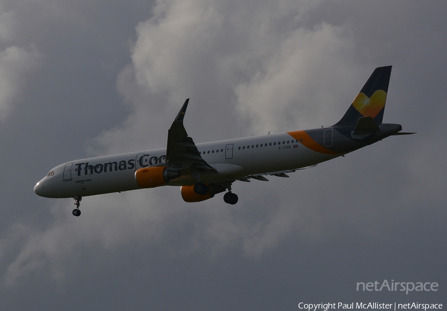 Thomas Cook Airlines Airbus A321-211 (G-TCDE) | Photo 77058