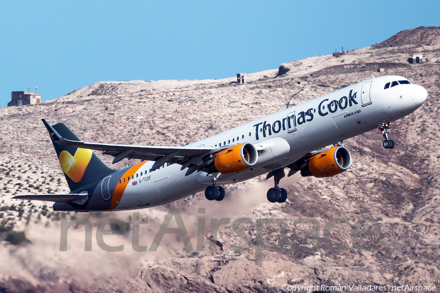 Thomas Cook Airlines Airbus A321-211 (G-TCDF) | Photo 341515