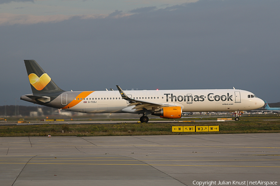 Thomas Cook Airlines Airbus A321-211 (G-TCDJ) | Photo 95401