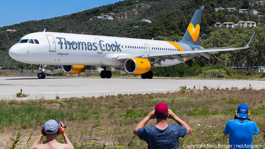 Thomas Cook Airlines Airbus A321-211 (G-TCDO) | Photo 635108